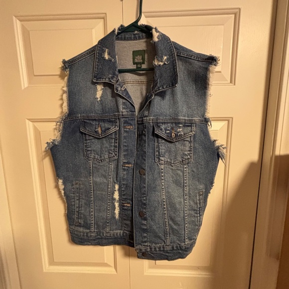 Wild Fable Distressed Sleeveless Jean Jacket - Picture 1 of 7